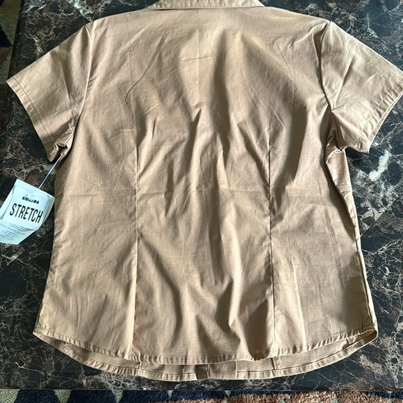 NWT Women’s Button Down Shirts - Picture 7 of 11
